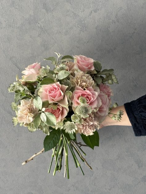 福岡フラワーレッスン 生徒さんの作品　花束 ボヌールでは、資格取得コースから単発のレッスンまで行っています。